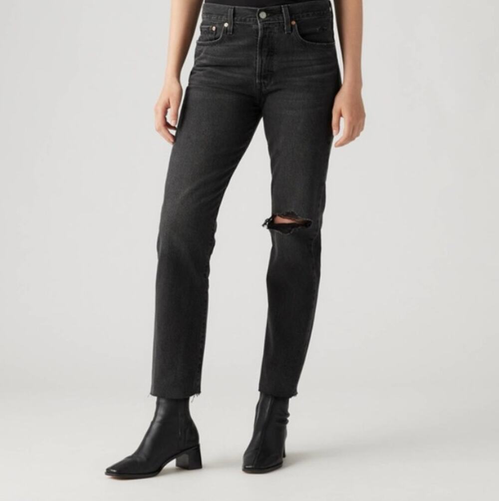 Levi's Women's Wedgie Straight Stretch Denim Jeans Size 25 in Black Sprout